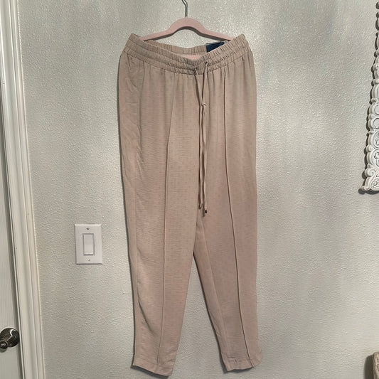 Soho khaki pants, size small